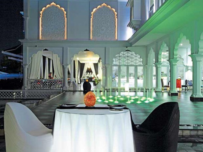 Bên trong tòa Bạch dinh 350 tỷ đồng của Khải Silk-6