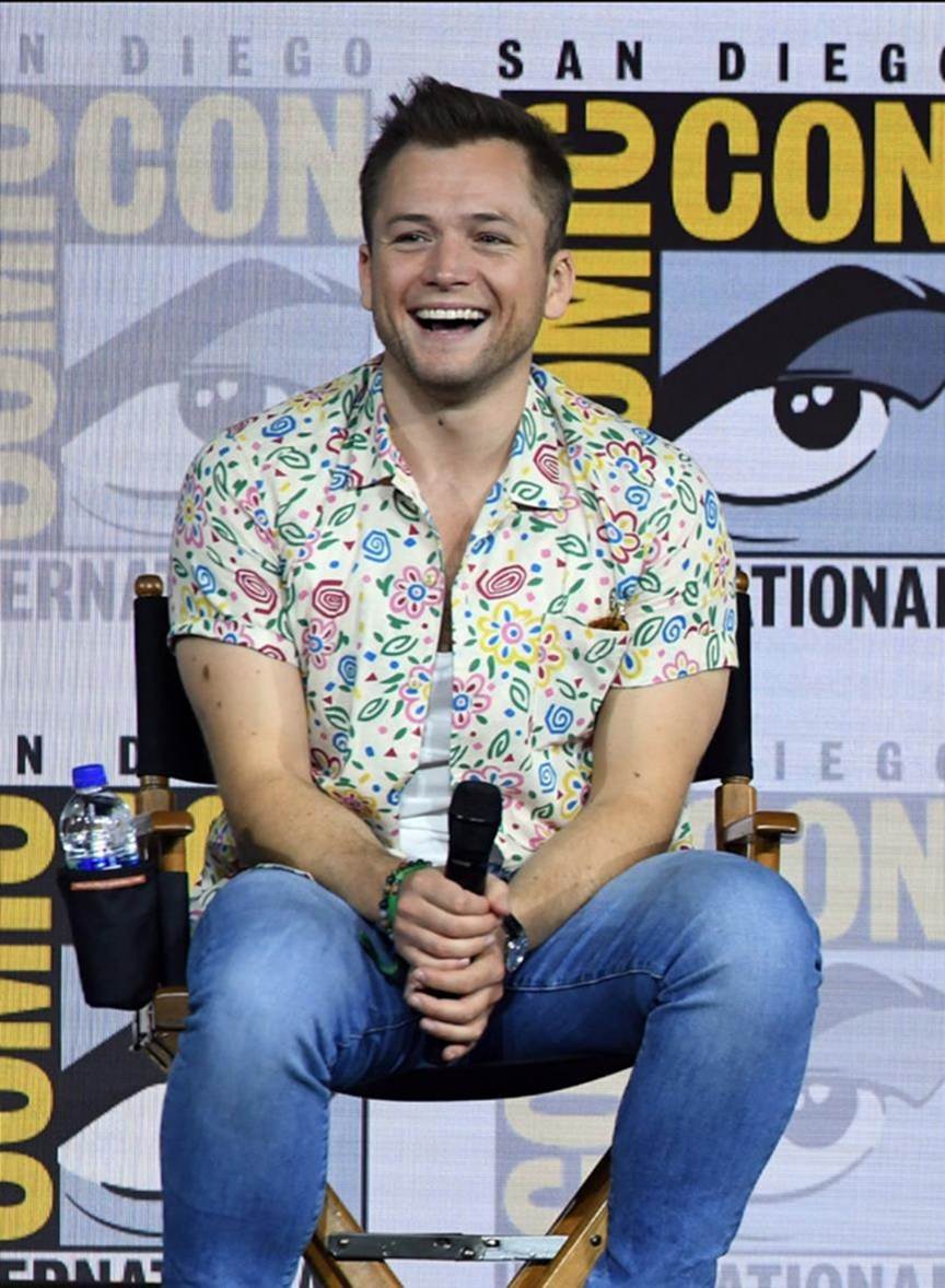 Angelina Jolie gầy guộc đáng báo động khi hội ngộ dàn sao-17