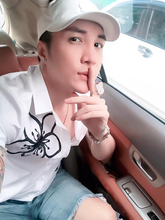 Các ca sĩ mang danh hội chợ nhưng sở hữu tài sản khủng-16