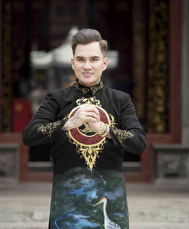 Các ca sĩ mang danh hội chợ nhưng sở hữu tài sản khủng-12