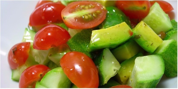 Sai lầm khi ăn cà chua khiến gia đình bạn ngộ độc: Miệng nôn trôn tháo, hối hận không kịp-2