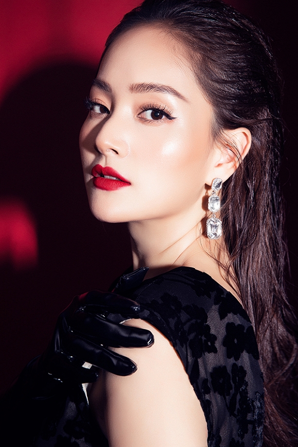 Lan Phương vừa sắc sảo vừa huyền bí với thần thái nữ thần-3