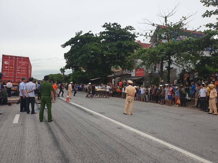Hiện trường vụ tai nạn 5 người bị xe tải đè chết ở Hải Dương-13