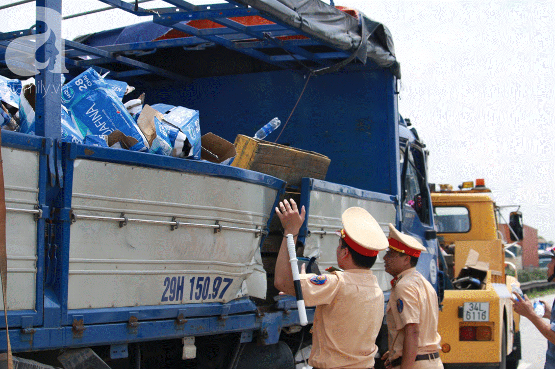 Nhân chứng kể lại vụ tai nạn thảm khốc ở Hải Dương: Tôi thấy bánh xe tải đè lên mặt 3 người, chết nhiều lắm-4