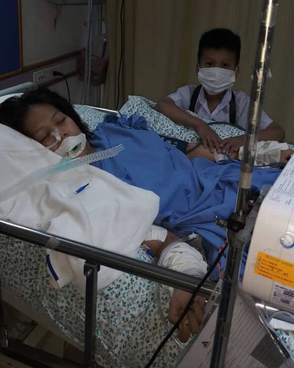 Đi mát-xa chân, thai phụ chẳng những mất con mà bản thân cũng đột quỵ, qua đời sau 6 tháng-1