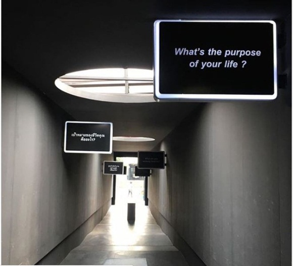 Bên trong quán cà phê chết chóc ở Thái Lan: Khách tha hồ nằm trong quan tài cảm nhận cái chết, đi dạo quanh địa ngục, chụp ảnh với hài cốt-1