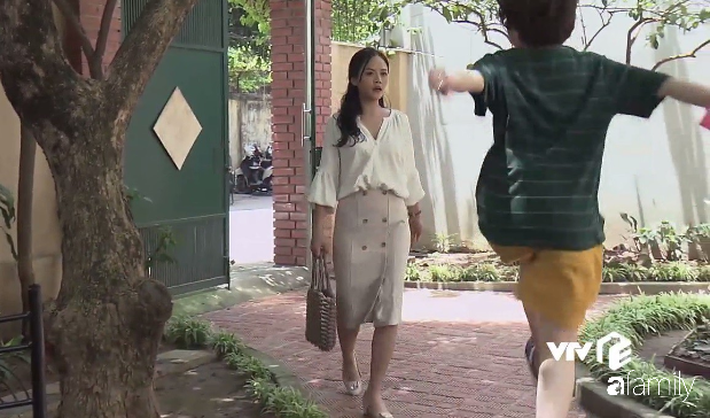 Về nhà đi con: Nhân vật đầu tư trang phục khiến ai cũng trầm trồ và những sự thật giờ mới được hé lộ-18