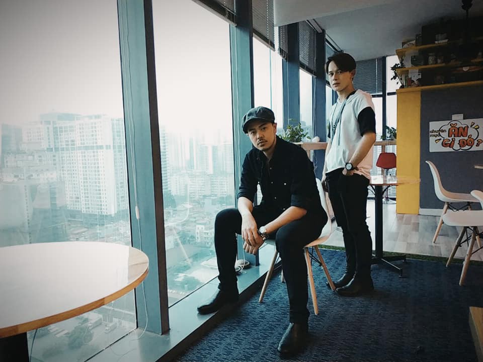 Về nhà đi con: Nhân vật đầu tư trang phục khiến ai cũng trầm trồ và những sự thật giờ mới được hé lộ-27