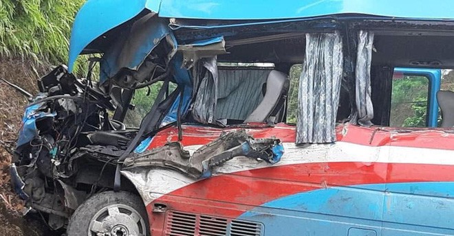 Vụ xe khách đâm xe đầu kéo ở Tuyên Quang: Nạn nhân là giáo viên Hải Phòng đi từ thiện-2