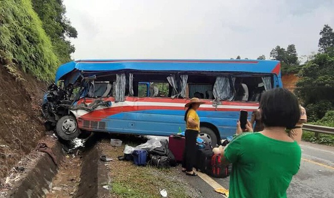 Vụ xe khách đâm xe đầu kéo ở Tuyên Quang: Nạn nhân là giáo viên Hải Phòng đi từ thiện-3