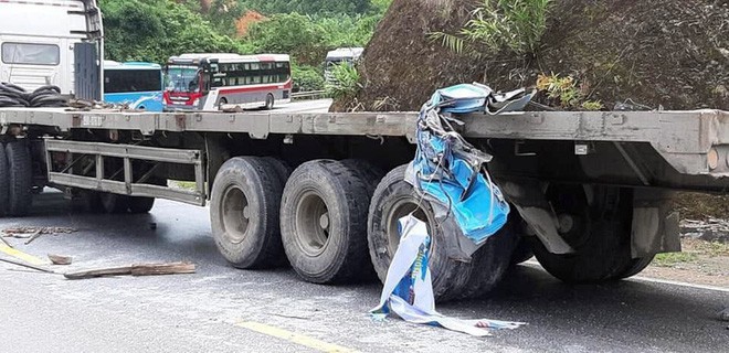 Vụ xe khách đâm xe đầu kéo ở Tuyên Quang: Nạn nhân là giáo viên Hải Phòng đi từ thiện-6