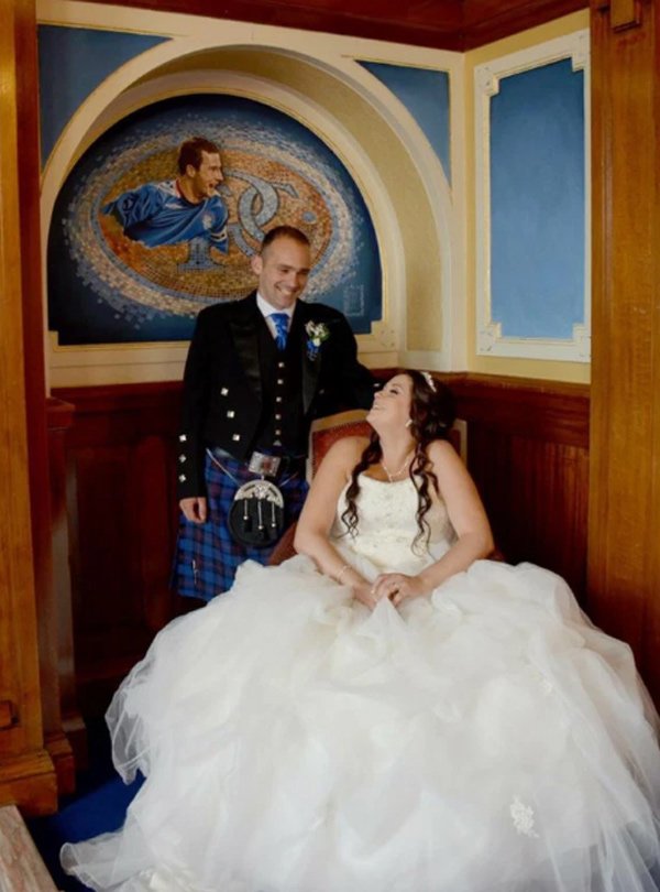 Người phụ nữ bị xé rách tử cung, chảy máu vùng kín” sau khi chơi ở công viên nước-2