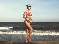 Danh xưng 'Thánh bikini Vbiz' gọi tên ca sĩ Phương Linh: về quê mà mang đến 35 kg đồ bơi 2 mảnh
