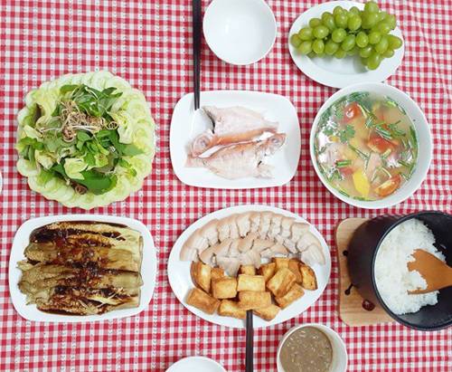 Làm cách nhà 30km nhưng ngày nào mẹ Bình Định cũng nấu đủ 3 bữa cho chồng con-2