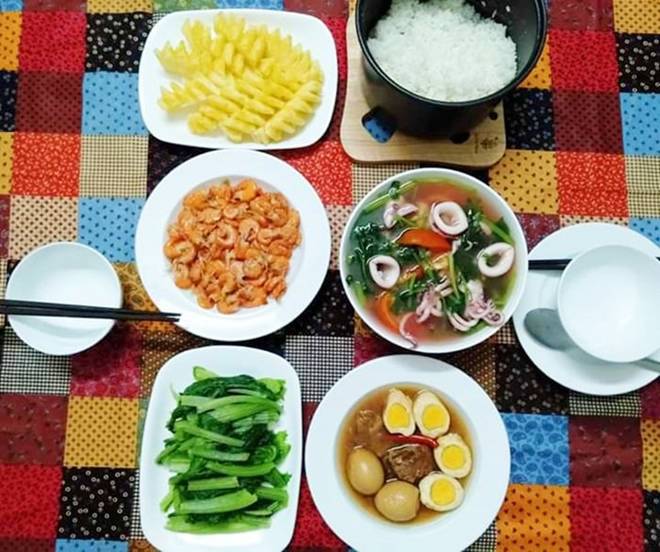 Làm cách nhà 30km nhưng ngày nào mẹ Bình Định cũng nấu đủ 3 bữa cho chồng con-7