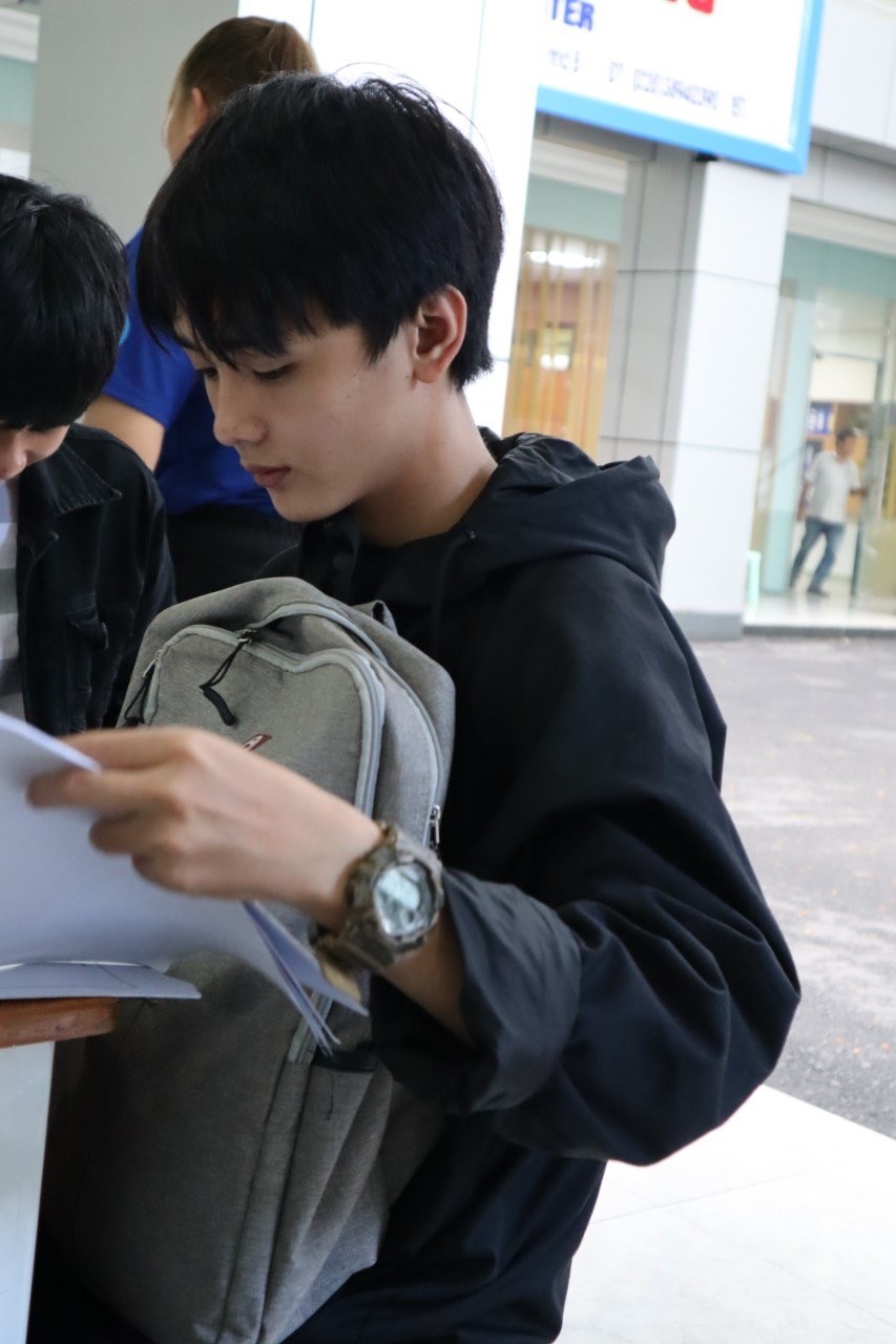 Cực phẩm mùa nhập học 2019: Nam sinh 2K1 với góc nghiêng thần thánh chẳng thua kém gì Idol Hàn Quốc, gây xốn xang MXH-2