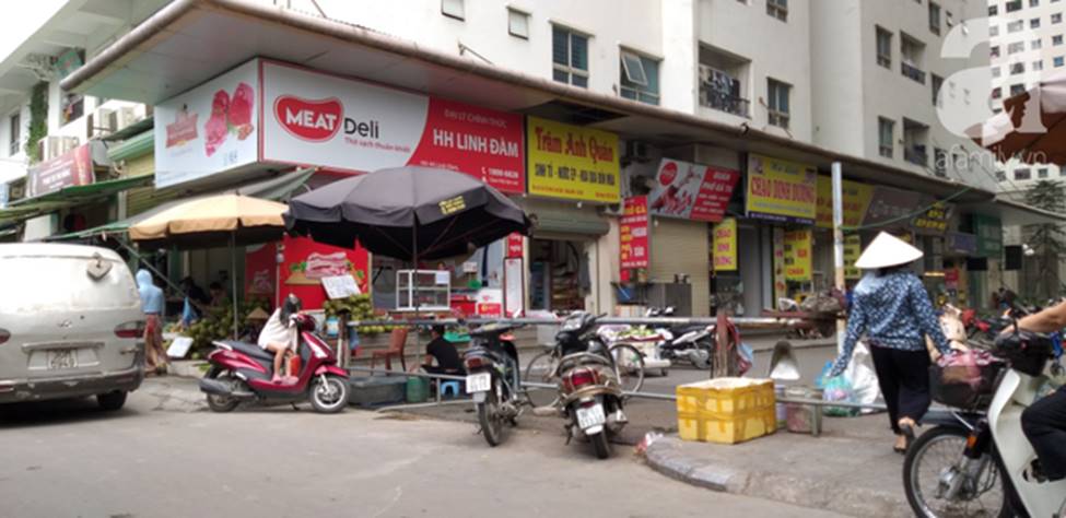 Chung cư HH Linh Đàm và cảnh tượng nhếch nhác, xuống cấp: Rác tập kết trước cổng chung, cảnh họp chợ lộn xộn và cơ sở vật chất ngổn ngang-2