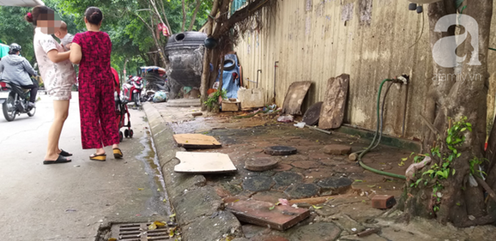 Chung cư HH Linh Đàm và cảnh tượng nhếch nhác, xuống cấp: Rác tập kết trước cổng chung, cảnh họp chợ lộn xộn và cơ sở vật chất ngổn ngang-3