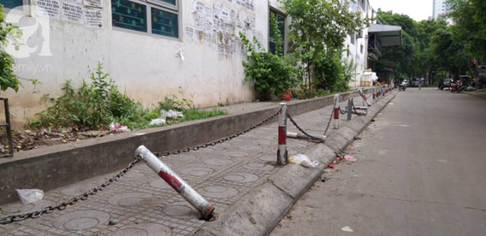 Chung cư HH Linh Đàm và cảnh tượng nhếch nhác, xuống cấp: Rác tập kết trước cổng chung, cảnh họp chợ lộn xộn và cơ sở vật chất ngổn ngang-6