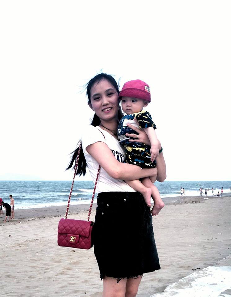 Trên phim cùng say mê chị Huệ (Thu Quỳnh) nhưng ngoài đời cả Tuấn Tú và Trọng Hùng đều đã có vợ xinh đẹp chẳng kém-10