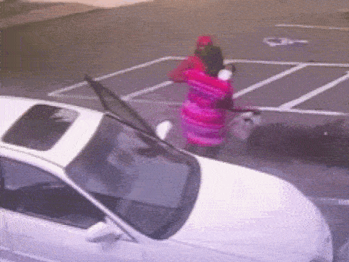 Mẹ mải đánh nhau với người phụ nữ khác, làm rơi chết con trai 3 tháng tuổi-1