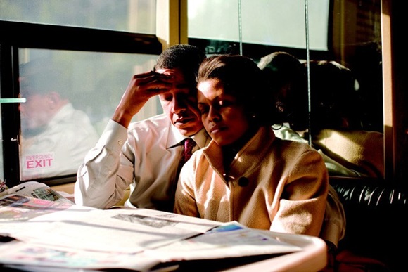 Chuyện tình cựu Tổng thống Obama: Từ gã – được – thổi – phồng” đến ông chủ Nhà Trắng và công cuộc tán tỉnh công phu của những người có EQ cao-8