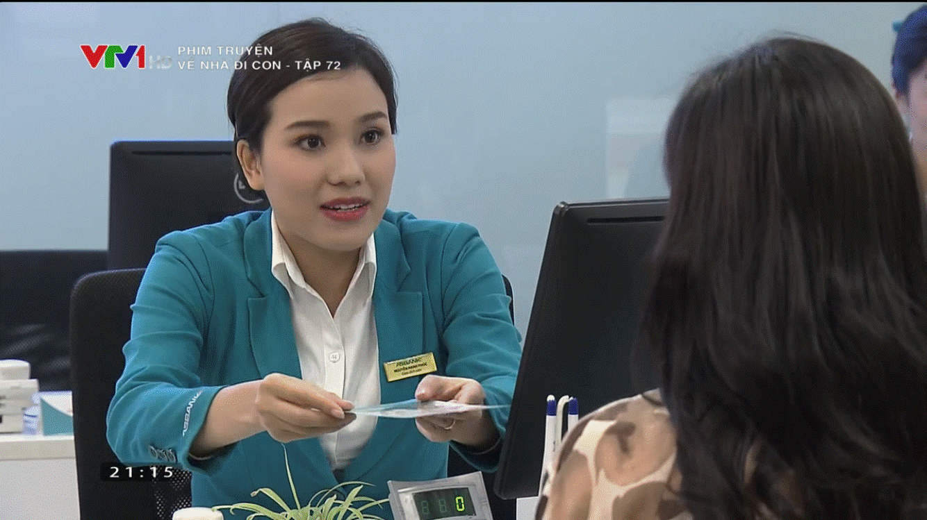 Về nhà đi con: Choáng với tình tiết quảng cáo quá phô, nhân vật đọc vanh vách slogan thương hiệu ngay trong phim-1