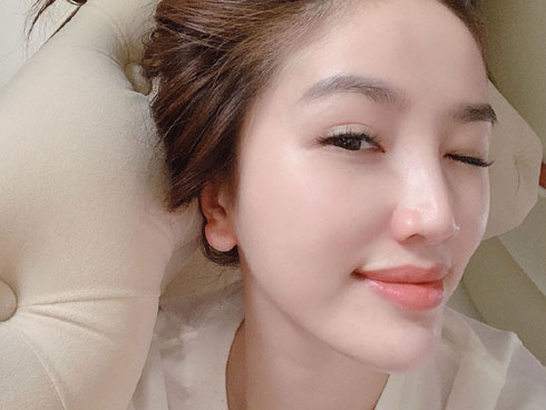 Dù nấm lùn, bạn vẫn thừa sức mặc đẹp và trông cao ráo như Bảo Thy nếu áp dụng 3 tips từ style du lịch của cô-7