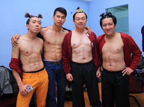 Những lần cởi áo khoe bụng hài hước của MC Trấn Thành-1