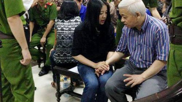 Thoát bóng vợ Bầu Kiên thoái lui, Vietbank tính làm vụ lớn-2