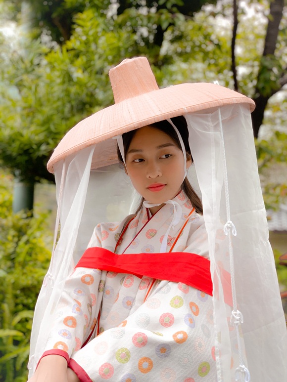 Khả Ngân khoe mặt mộc nhẹ nhàng vẫn được khen xinh như gái Nhật-2