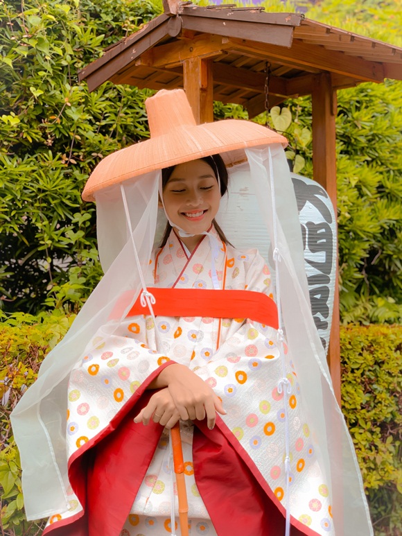 Khả Ngân khoe mặt mộc nhẹ nhàng vẫn được khen xinh như gái Nhật-3