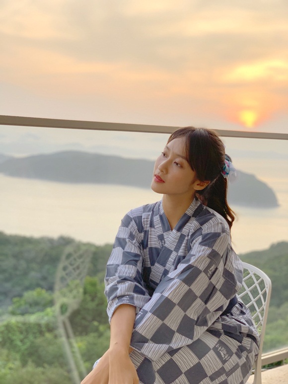 Khả Ngân khoe mặt mộc nhẹ nhàng vẫn được khen xinh như gái Nhật-7