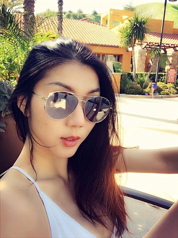 Cựu người mẫu Ngọc Quyên chăm khoe ảnh bikini gợi cảm sau khi ly hôn chồng Việt kiều-7