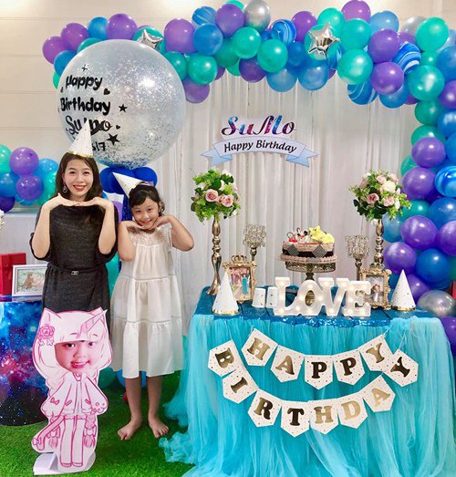 8 tuổi, con gái MC Diệp Chi trổ tài nấu ăn giúp mẹ, thành quả không thể tuyệt vời hơn-9