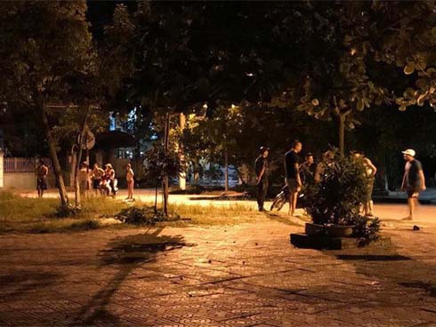 Cô bé tí hon 17 tuổi chỉ nặng 9kg và ước mơ: Em muốn làm họa sĩ để vẽ mọi thứ đẹp hơn-18