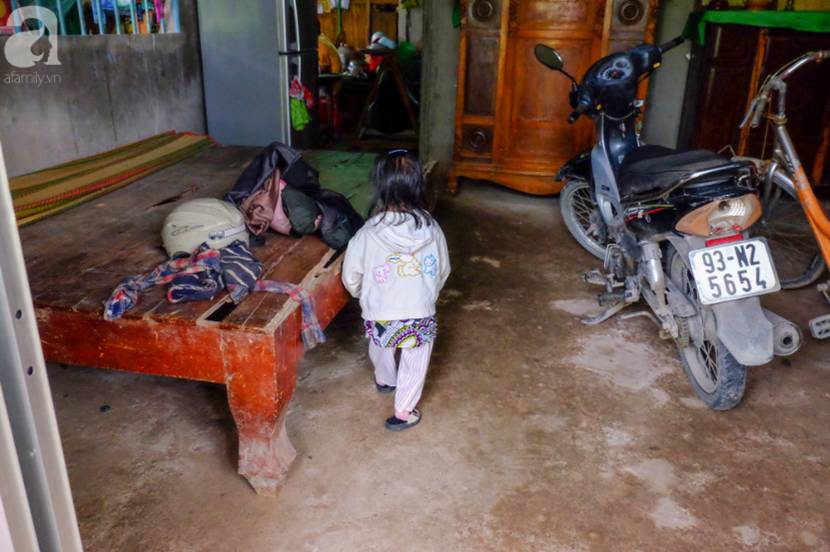 Cô bé tí hon 17 tuổi chỉ nặng 9kg và ước mơ: Em muốn làm họa sĩ để vẽ mọi thứ đẹp hơn-13