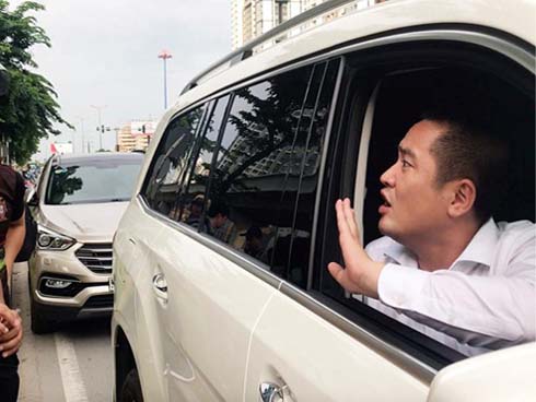 Tài xế Mercedes GLS 5 tỷ nhận lại xe sau khi nộp phạt 700.000 đồng-1