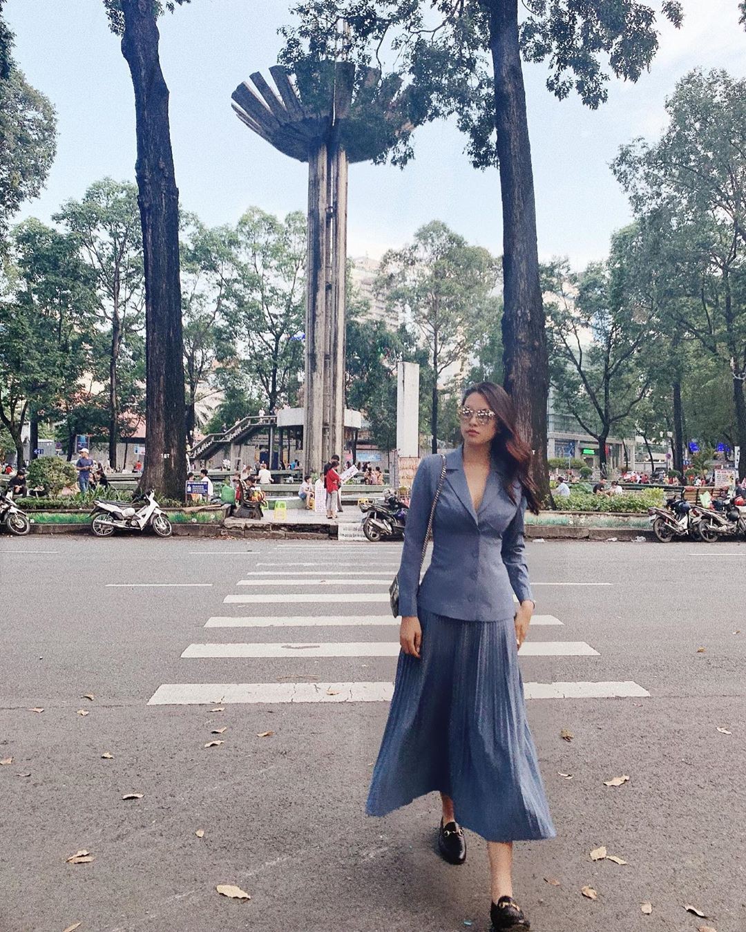 5 gợi ý từ sao Việt giúp bạn hoàn thiện tủ giày 100% thời thượng-16