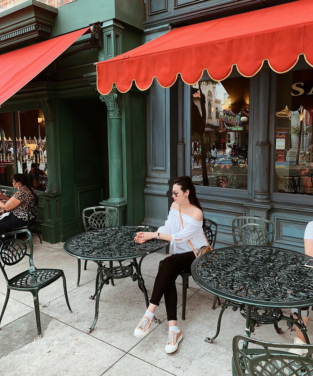 5 gợi ý từ sao Việt giúp bạn hoàn thiện tủ giày 100% thời thượng-9