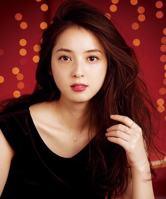 Vẻ đẹp nóng bỏng của đệ nhất mỹ nhân Nhật Bản-1