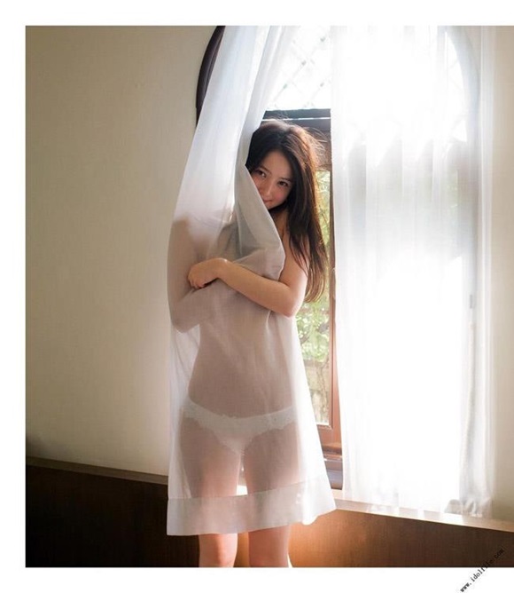 Vẻ đẹp nóng bỏng của đệ nhất mỹ nhân Nhật Bản-9