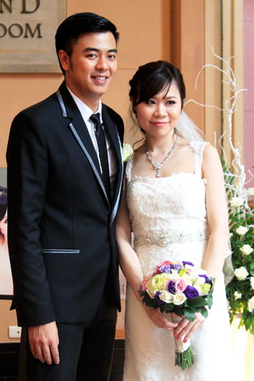 Từng bị đồn lấy vợ vì tiền, Tuấn Tú lần đầu tiết lộ công việc của bà xã, hết lời ca ngợi cô vì những điểm này-1