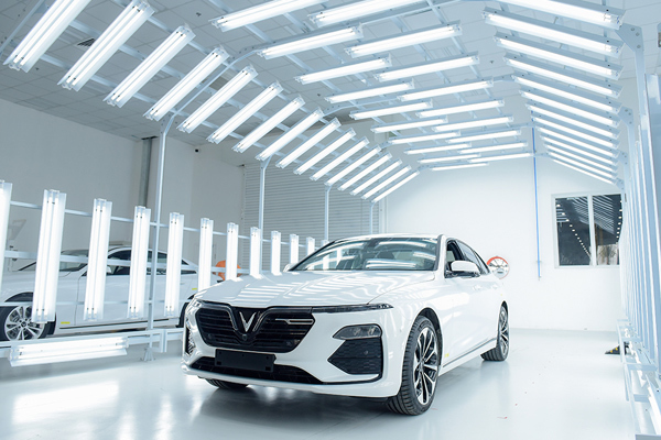 VinFast chuẩn bị bàn giao 200 xe Lux cho khách hàng-1