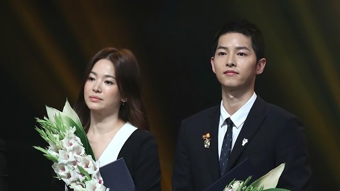 Blogger tố Song Hye Kyo được đại gia bao nuôi giờ lật lọng chỉ trích Song Joong Ki-5