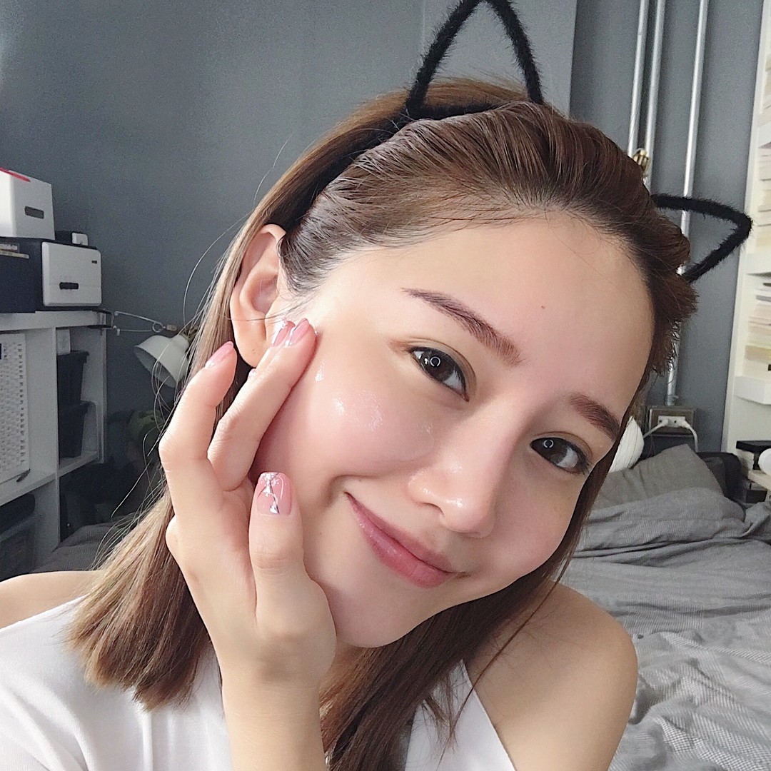 5 tips dễ ợt giúp làn da đầy tỳ vết của bạn trở nên nhẵn mịn, miễn nhiễm với mụn-3