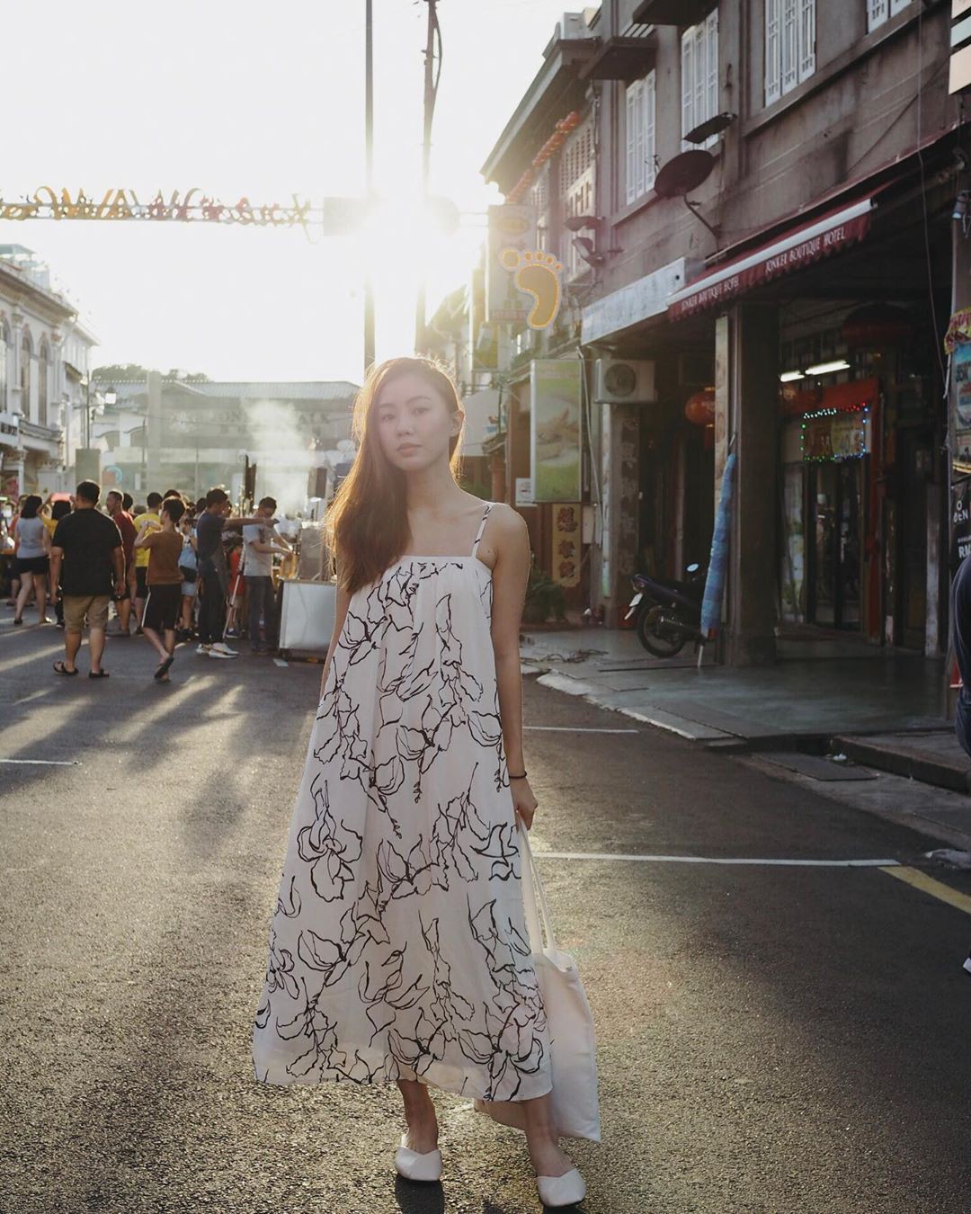 Vì dễ mặc lại quá thời thượng và xinh xắn, 4 công thức sau sẽ khiến bạn tiếc đứt ruột nếu không diện ngay trong hè-2