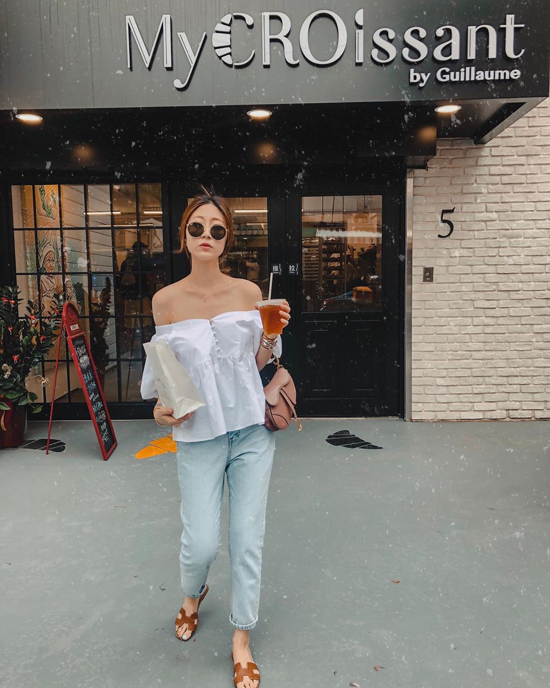 Vì dễ mặc lại quá thời thượng và xinh xắn, 4 công thức sau sẽ khiến bạn tiếc đứt ruột nếu không diện ngay trong hè-15