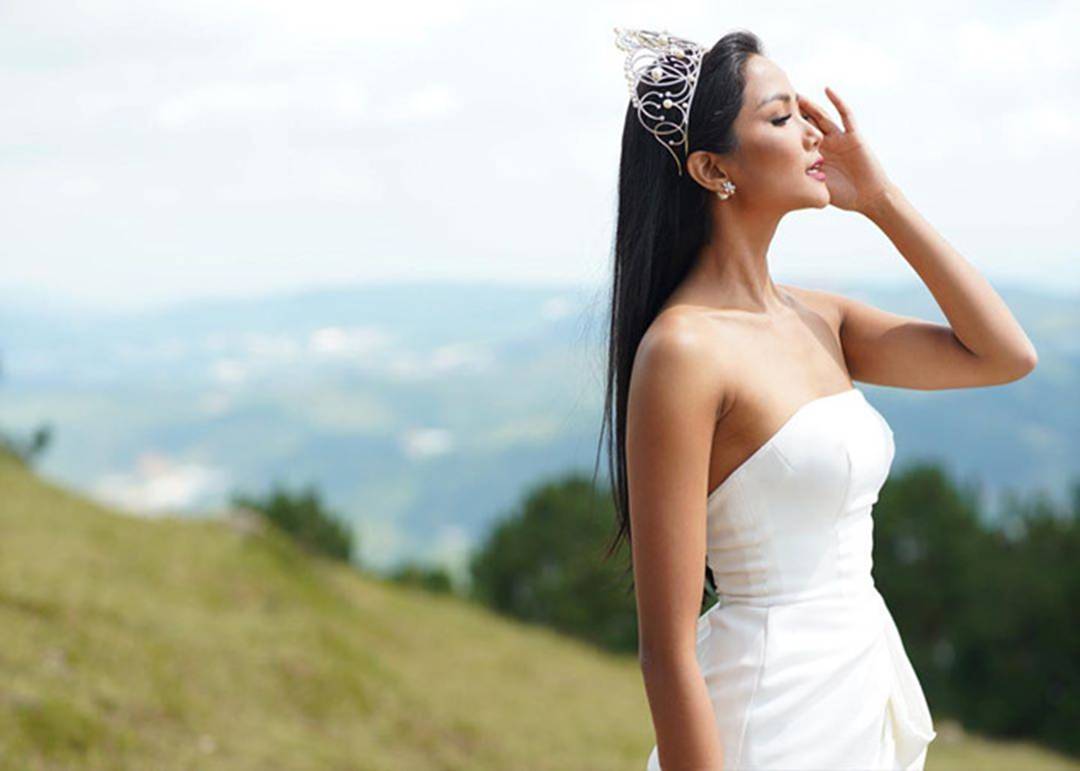 HHen Niê bị phản ứng trái chiều vì thường xuyên để tóc dài-6