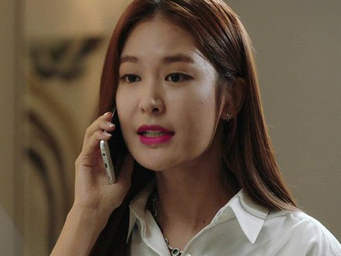 Về nhà nội ở cữ sau sinh, con dâu chết lặng trước mâm cơm mẹ chồng nấu-2